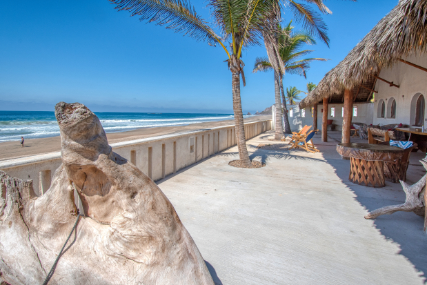 La Manzanilla Realty