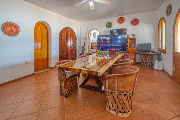 La Manzanilla Realty