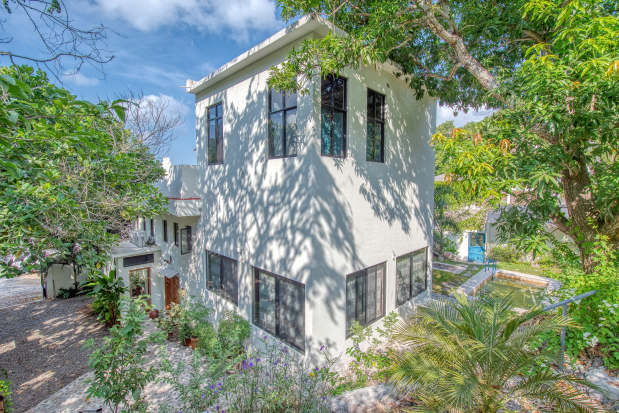 La Manzanilla Realty