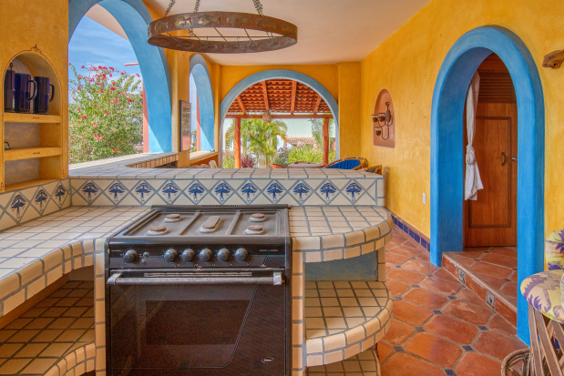 La Manzanilla Realty