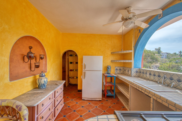 La Manzanilla Realty