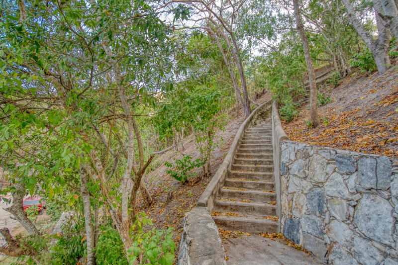 La Manzanilla Realty